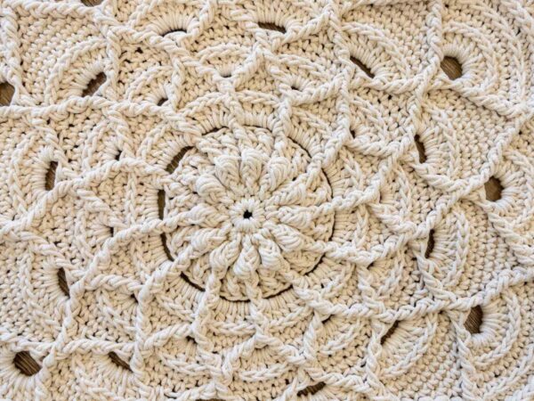 Crochet floor rug