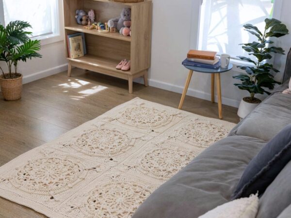 Crochet floor rug